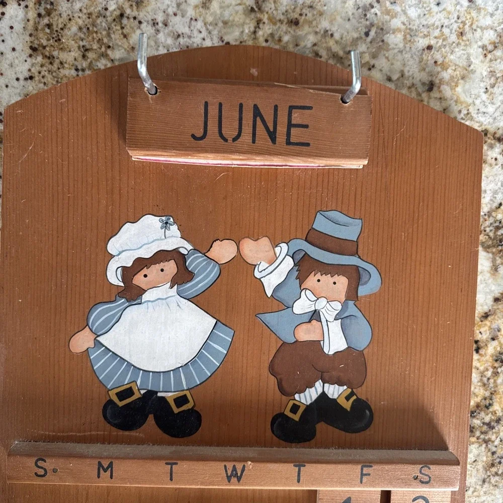 Perpetual Calendar Wood Cottage Core Granny Core Amish Man Woman Vintage READ